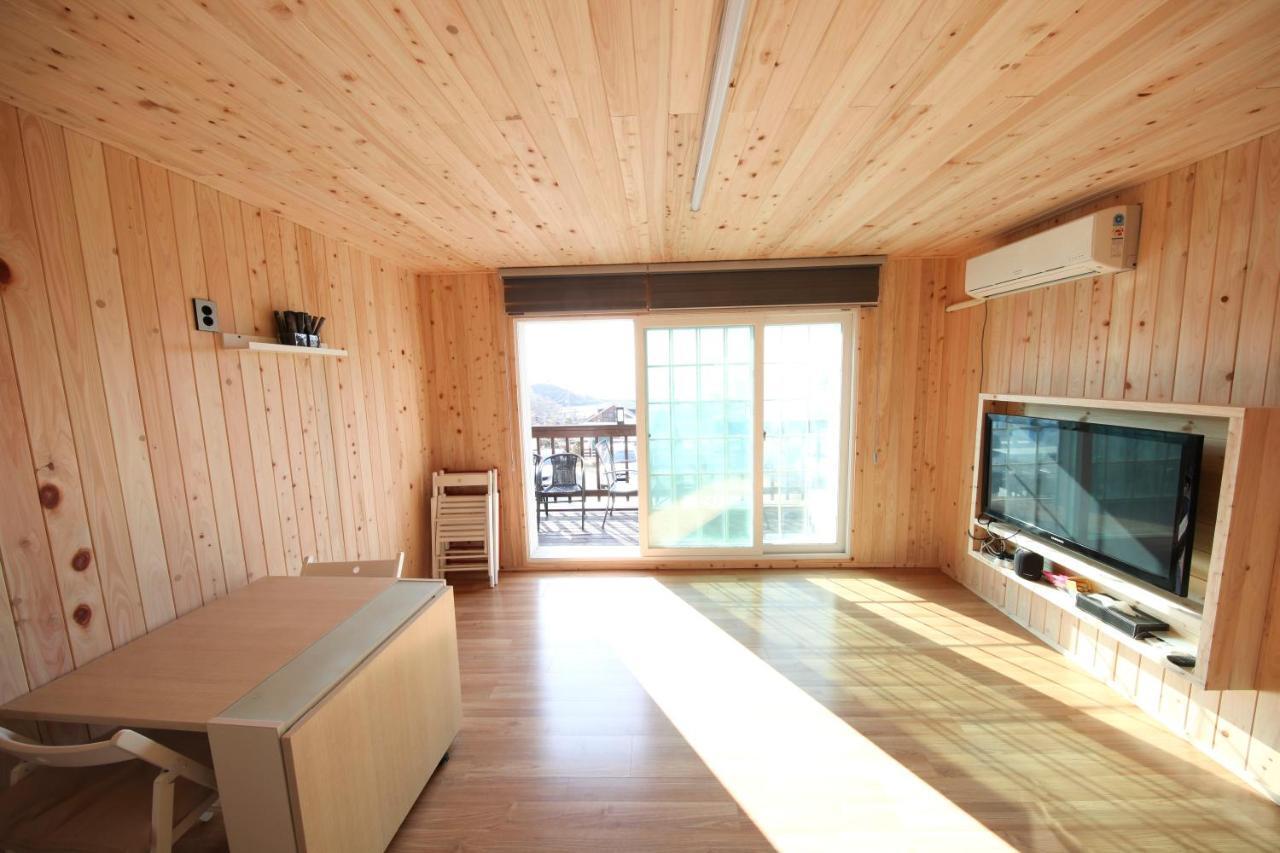 Park Jeong A Pension Ganghwa Exterior photo